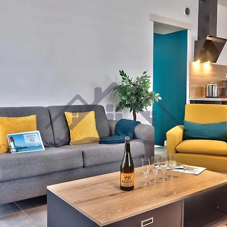 Hébergement de vacances Localise - M33b - Kerbraz, Maison En Duplex Avec Jardin Clos Au - Tout A Pied, Plages, Port, Centre, Commerces, Marche - Wif Inclus - Linge De Lit Inclus *